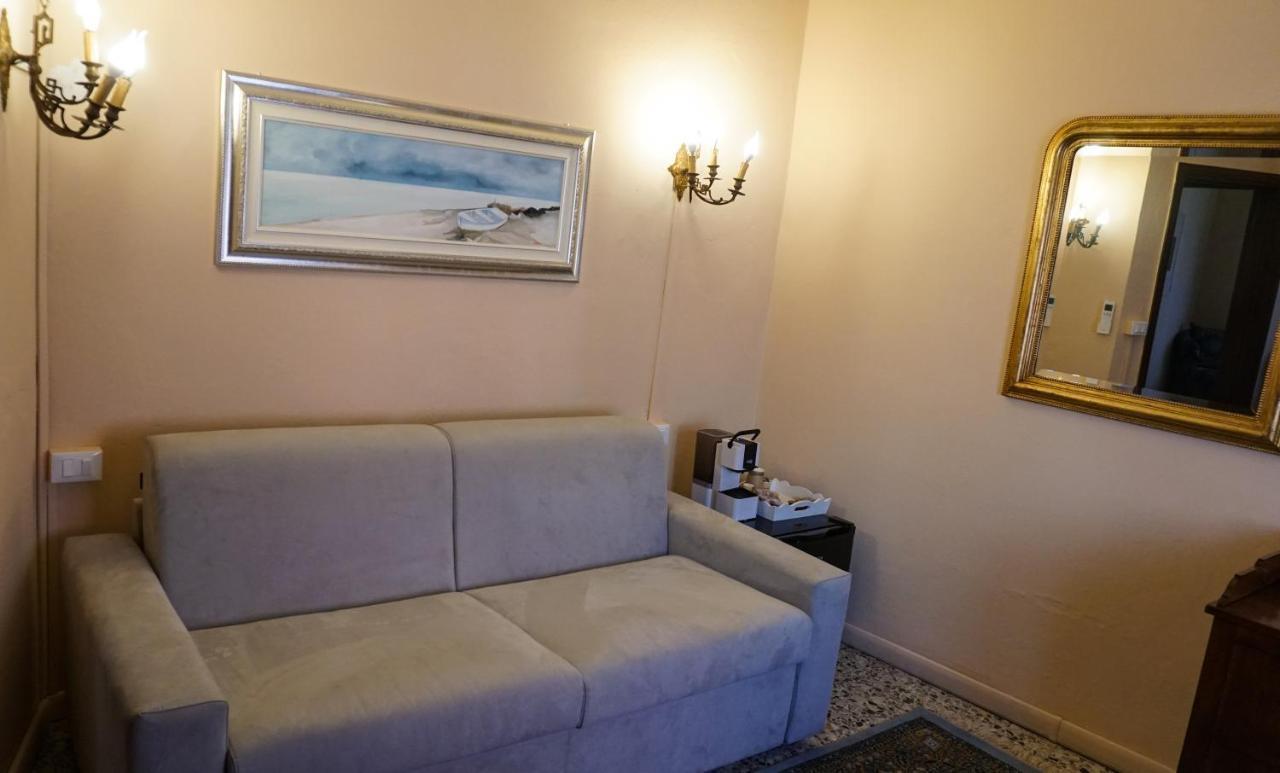 Antica Dimora Della Racchetta Hotell Ferrara Exteriör bild