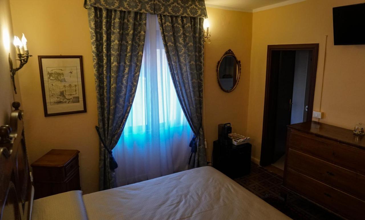 Antica Dimora Della Racchetta Hotell Ferrara Exteriör bild