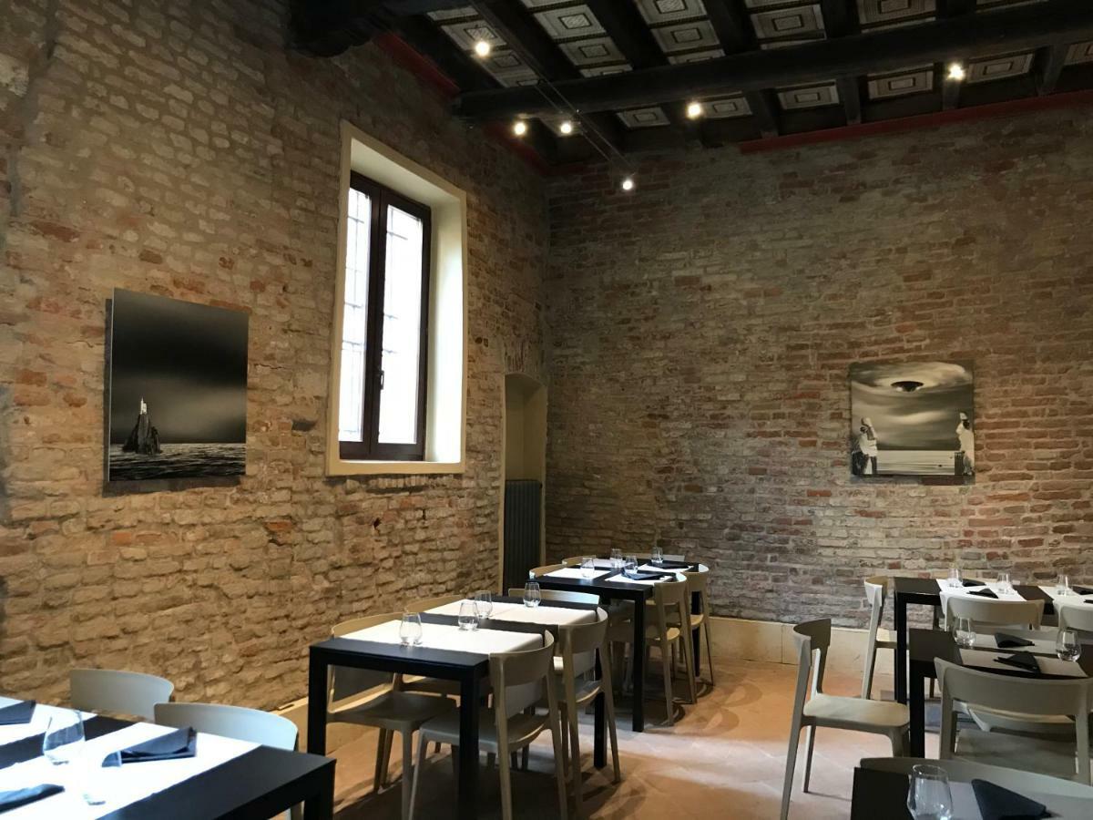 Antica Dimora Della Racchetta Hotell Ferrara Exteriör bild